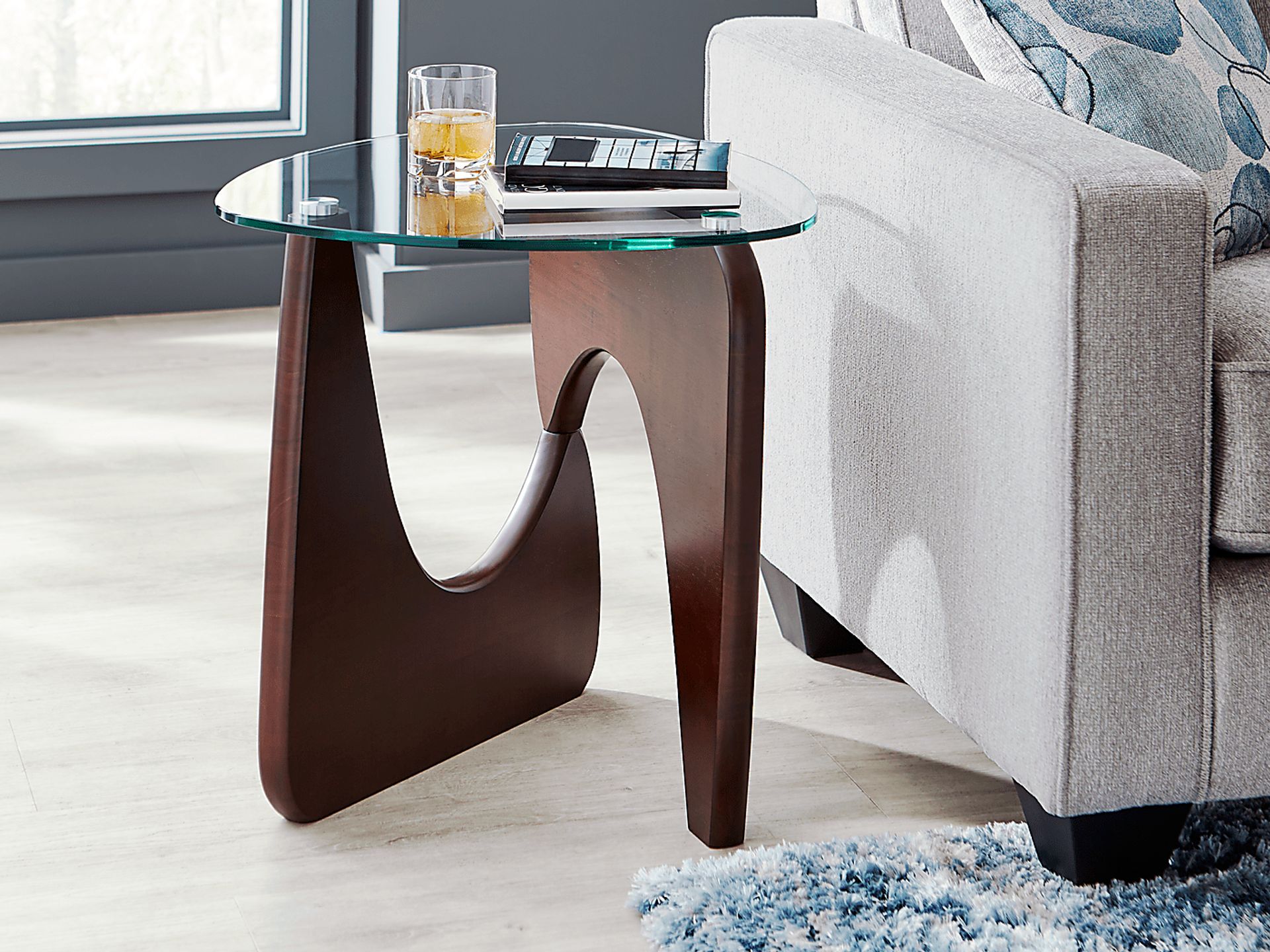 Candela Merlot End Table - Image 2
